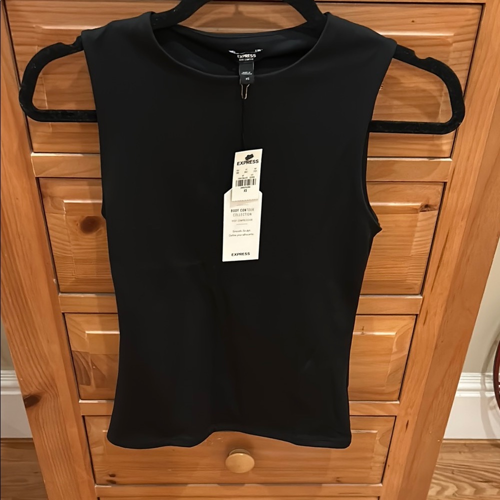 Express body contour Black Fitted Sleeveless Tank Top